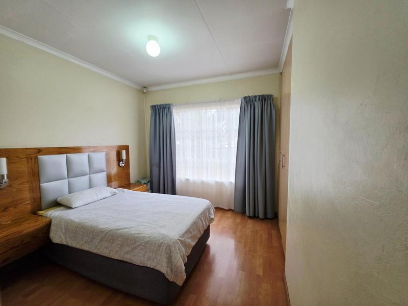 3 Bedroom Property for Sale in Noordwyk Gauteng