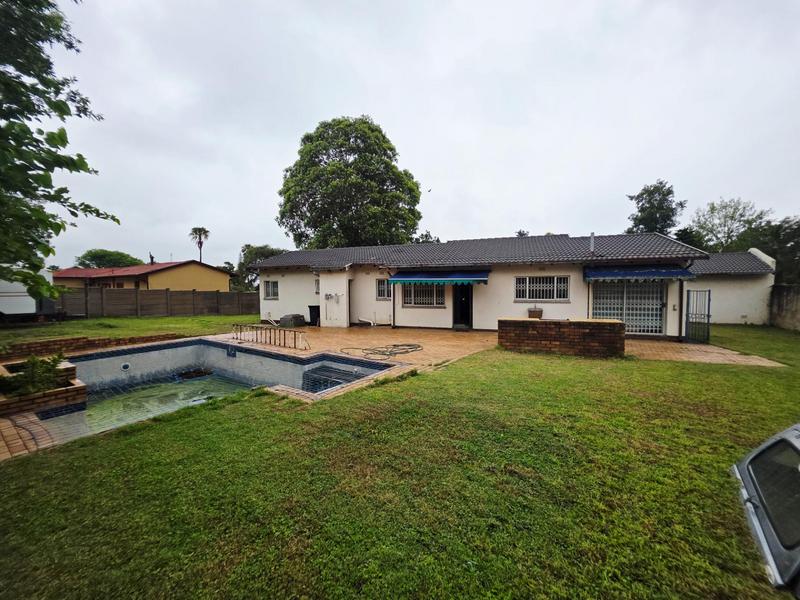 3 Bedroom Property for Sale in Noordwyk Gauteng