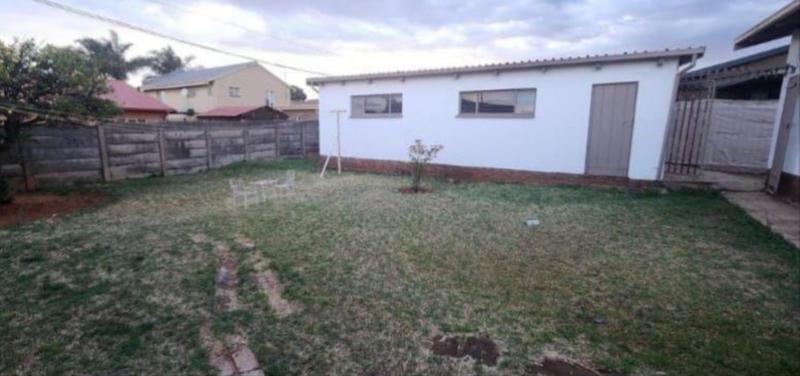 3 Bedroom Property for Sale in Laudium Gauteng