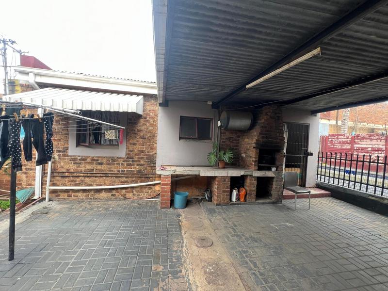 6 Bedroom Property for Sale in Pretoria West Gauteng