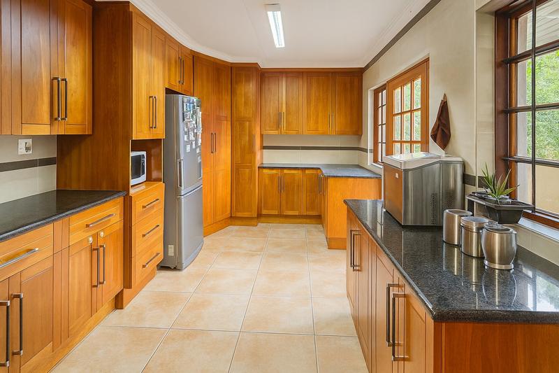 7 Bedroom Property for Sale in Elardus Park Gauteng