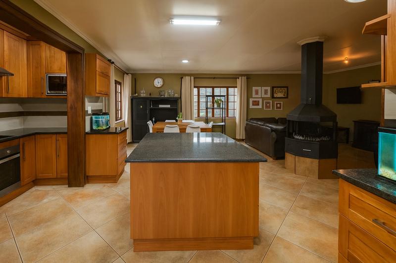 7 Bedroom Property for Sale in Elardus Park Gauteng