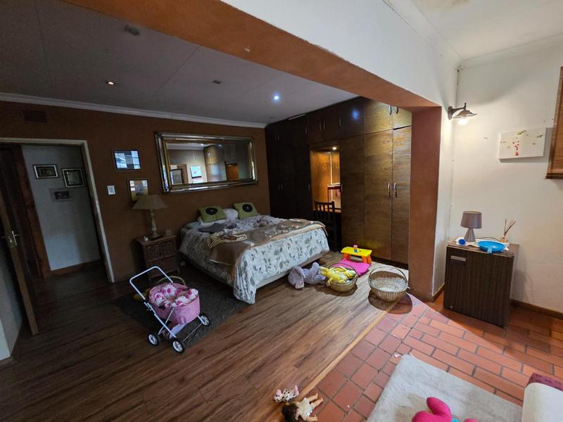 7 Bedroom Property for Sale in Elardus Park Gauteng