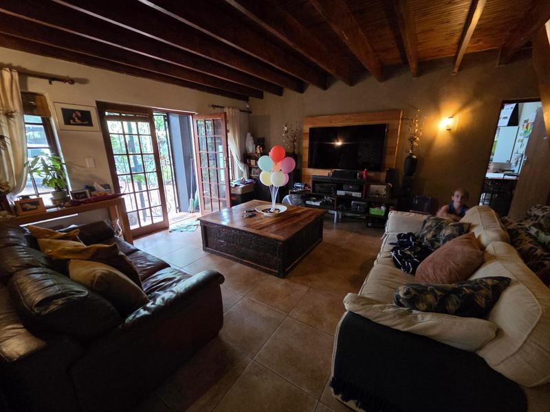 7 Bedroom Property for Sale in Elardus Park Gauteng