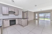 To Let 2 Bedroom Property for Rent in Broadacres Gauteng