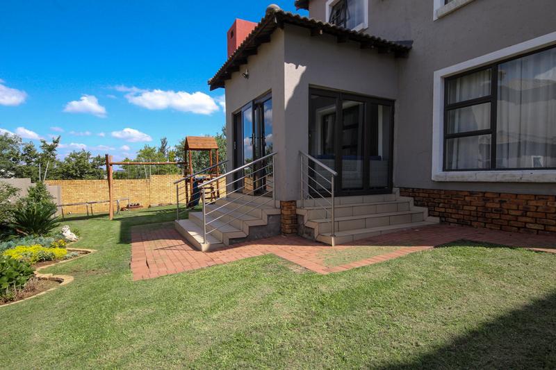 3 Bedroom Property for Sale in Thatchfield Gauteng