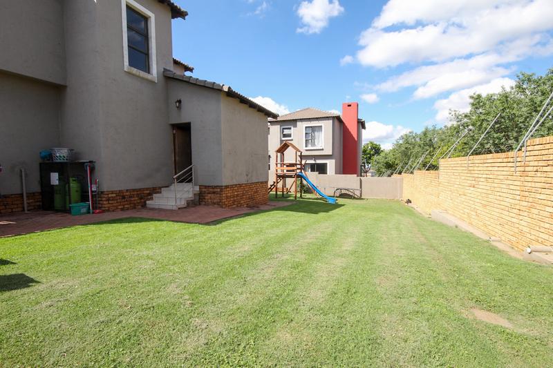 3 Bedroom Property for Sale in Thatchfield Gauteng