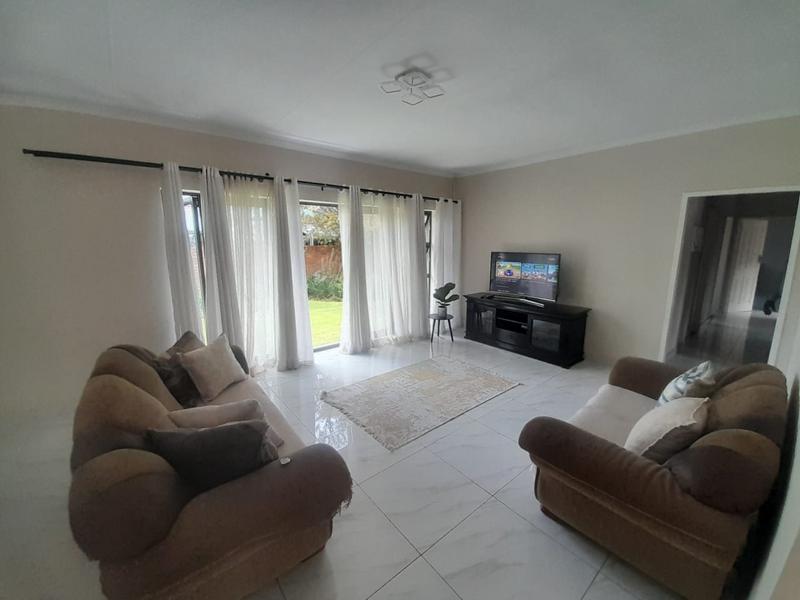 3 Bedroom Property for Sale in Dorandia Gauteng