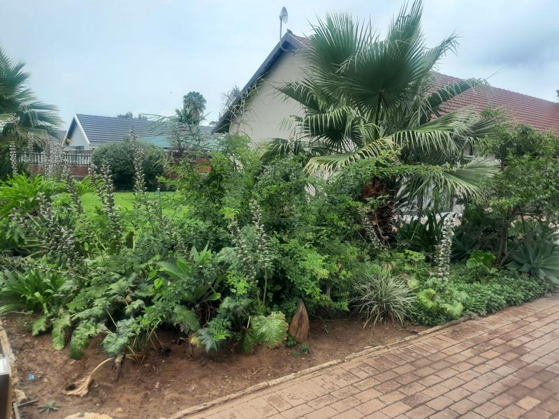3 Bedroom Property for Sale in Dorandia Gauteng
