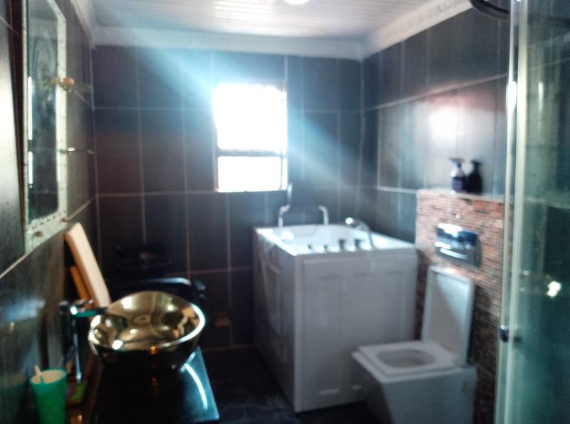 3 Bedroom Property for Sale in Lenasia South Gauteng