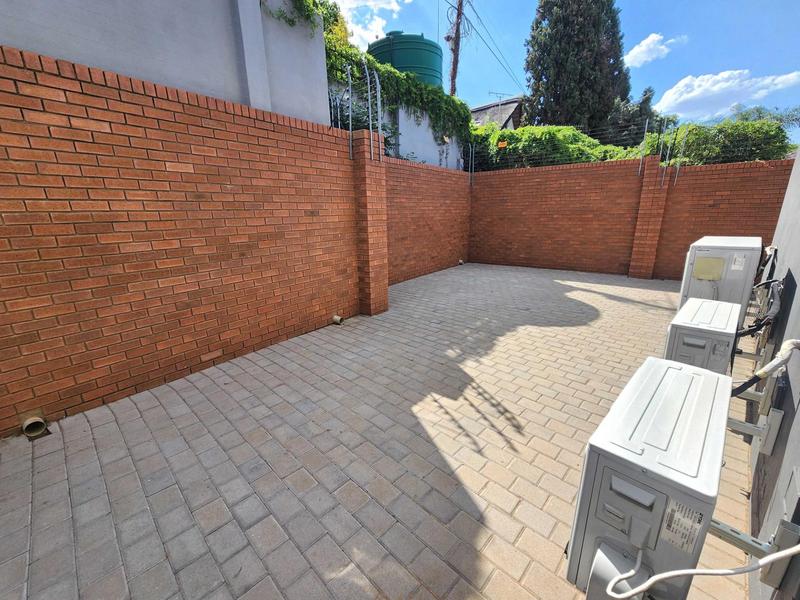 To Let 5 Bedroom Property for Rent in Waterkloof A H Gauteng
