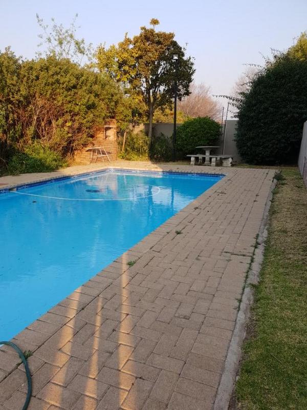 To Let 2 Bedroom Property for Rent in Sundowner Gauteng