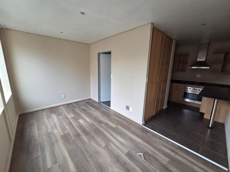 To Let 1 Bedroom Property for Rent in Marshalltown Gauteng