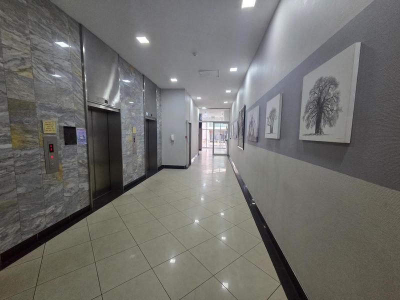 To Let 1 Bedroom Property for Rent in Marshalltown Gauteng