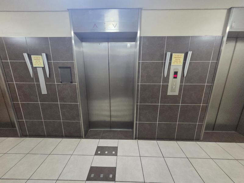 To Let 1 Bedroom Property for Rent in Marshalltown Gauteng