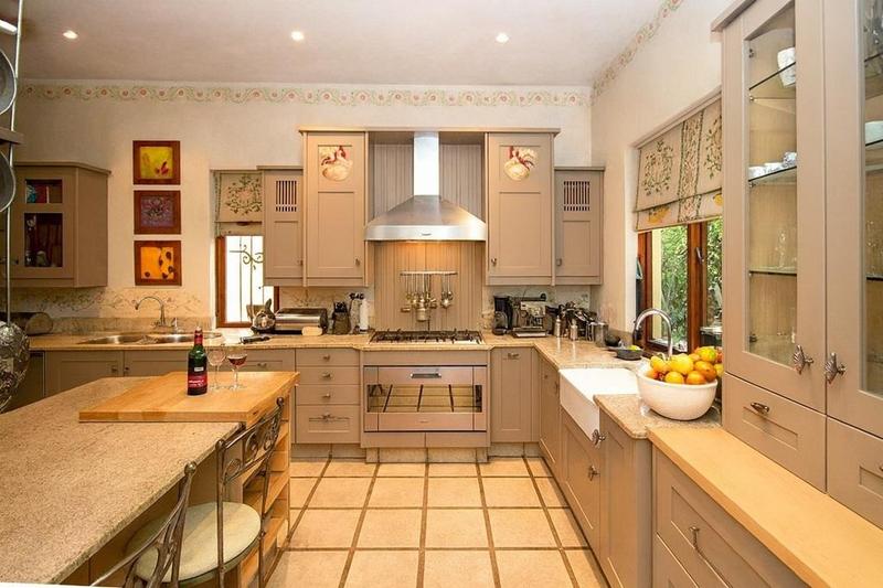 To Let 4 Bedroom Property for Rent in Morningside Gauteng