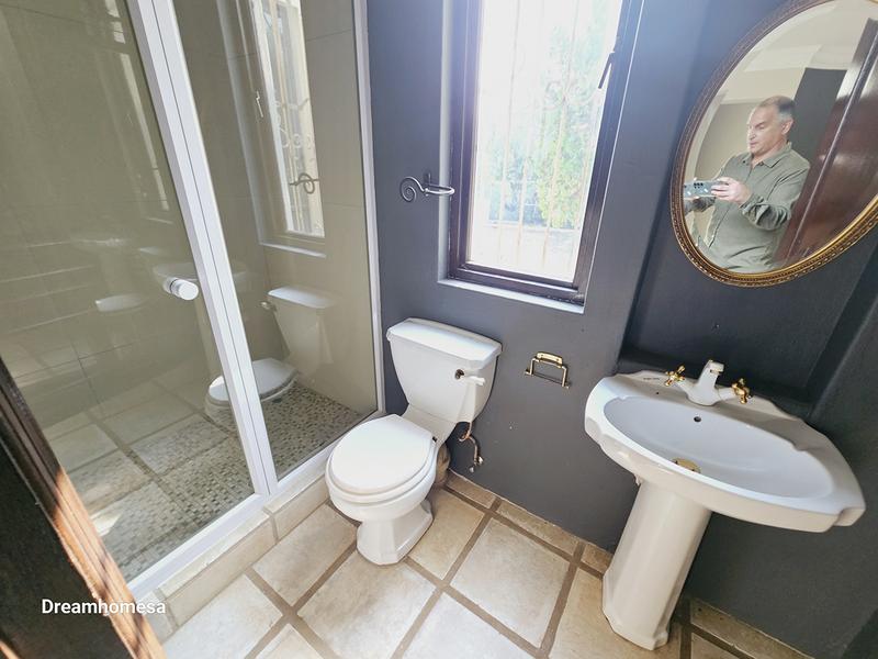 To Let 4 Bedroom Property for Rent in Morningside Gauteng