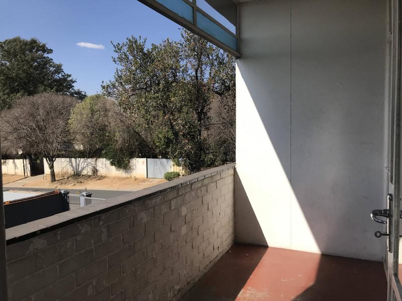 To Let 2 Bedroom Property for Rent in Kew Gauteng