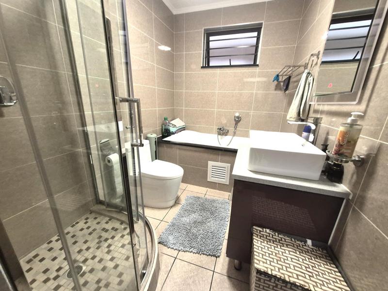 To Let 2 Bedroom Property for Rent in Blue Hills Gauteng