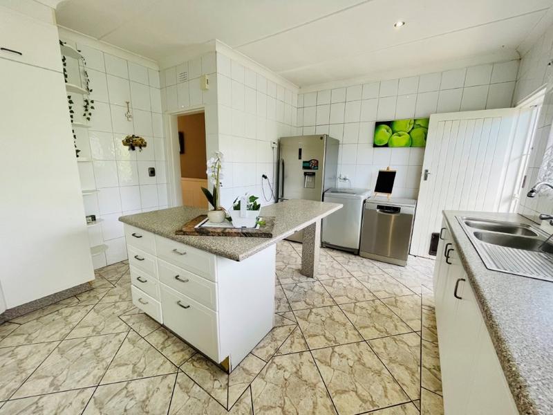 4 Bedroom Property for Sale in Randhart Gauteng