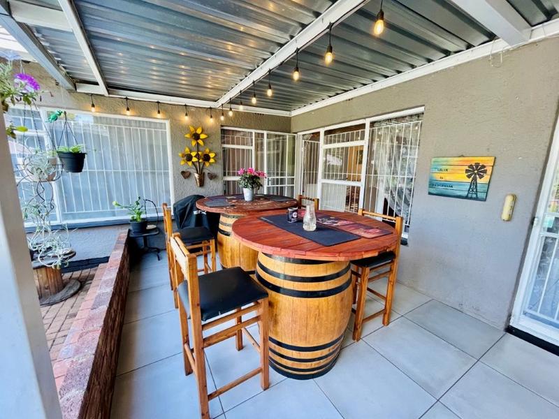 4 Bedroom Property for Sale in Randhart Gauteng