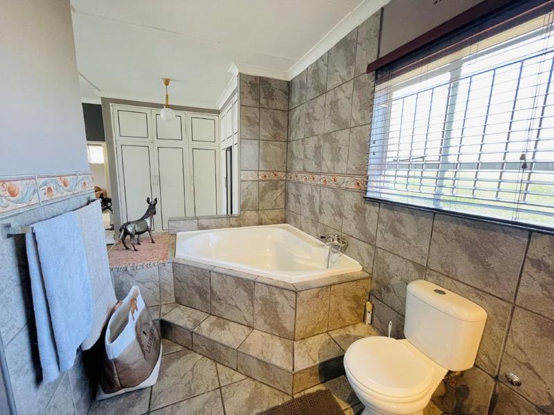 4 Bedroom Property for Sale in Randhart Gauteng
