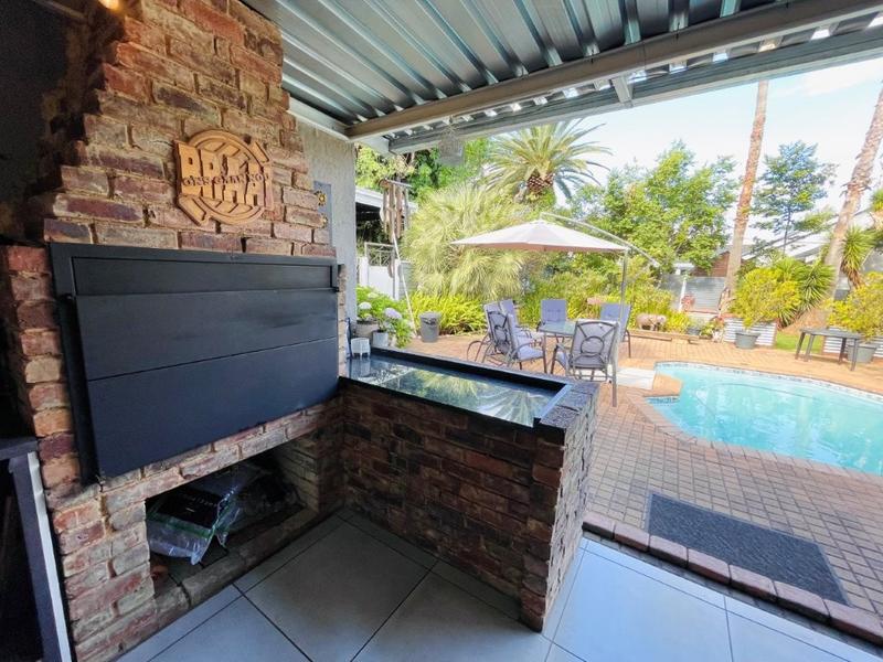 4 Bedroom Property for Sale in Randhart Gauteng