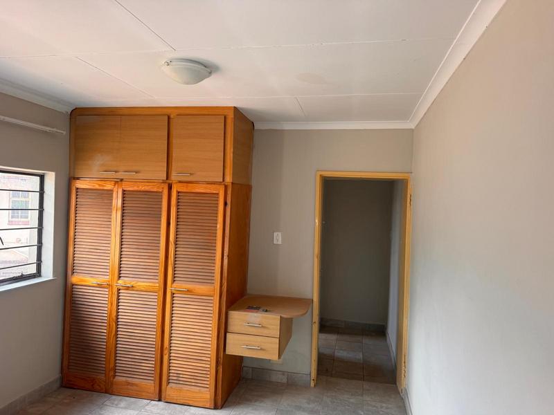 To Let 1 Bedroom Property for Rent in Wychwood Gauteng