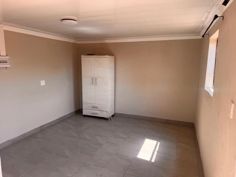 To Let 1 Bedroom Property for Rent in Wychwood Gauteng