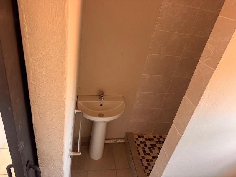 To Let 1 Bedroom Property for Rent in Wychwood Gauteng