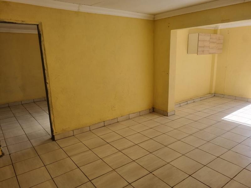 To Let 1 Bedroom Property for Rent in Primrose East Gauteng