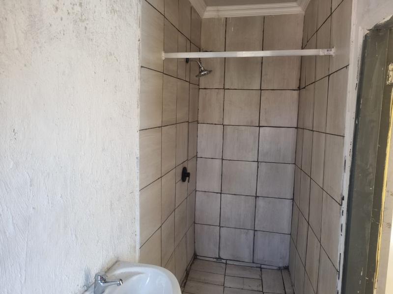 To Let 1 Bedroom Property for Rent in Primrose East Gauteng