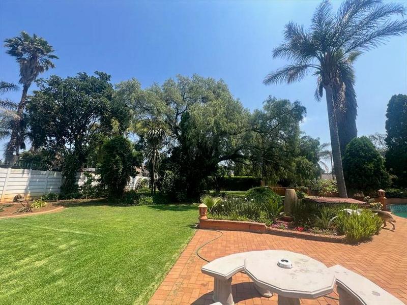 4 Bedroom Property for Sale in Beyers Park Gauteng