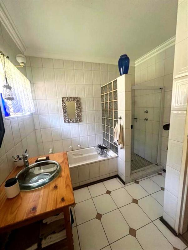 4 Bedroom Property for Sale in Beyers Park Gauteng