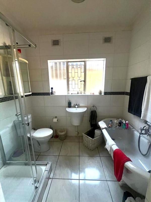 4 Bedroom Property for Sale in Beyers Park Gauteng