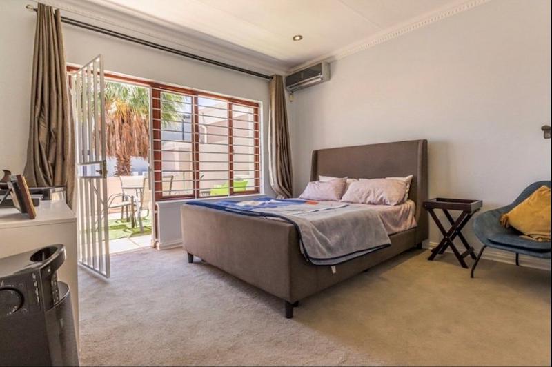 To Let 3 Bedroom Property for Rent in Pineslopes Gauteng