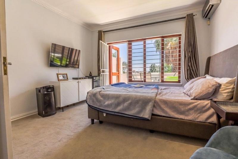 To Let 3 Bedroom Property for Rent in Pineslopes Gauteng