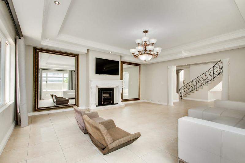 To Let 4 Bedroom Property for Rent in Dainfern Golf Estate Gauteng