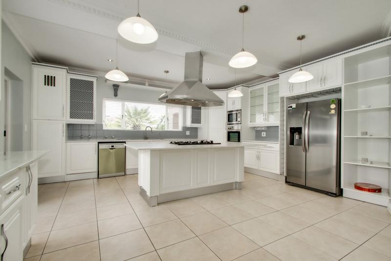 To Let 4 Bedroom Property for Rent in Dainfern Golf Estate Gauteng