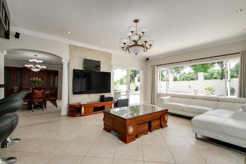 To Let 4 Bedroom Property for Rent in Dainfern Golf Estate Gauteng