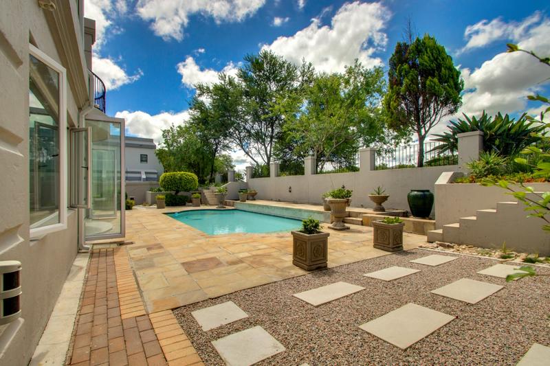 To Let 4 Bedroom Property for Rent in Dainfern Golf Estate Gauteng