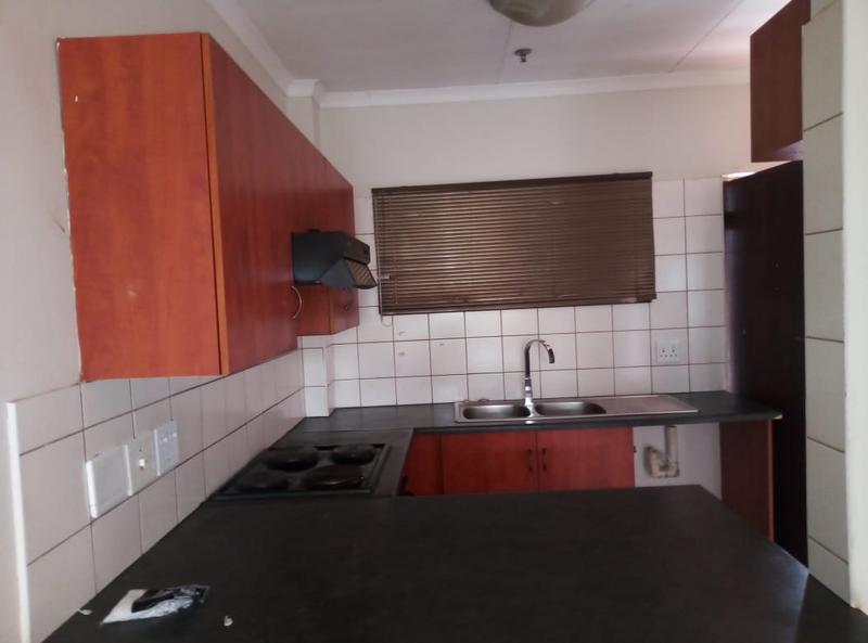 2 Bedroom Property for Sale in Pretoria North Gauteng