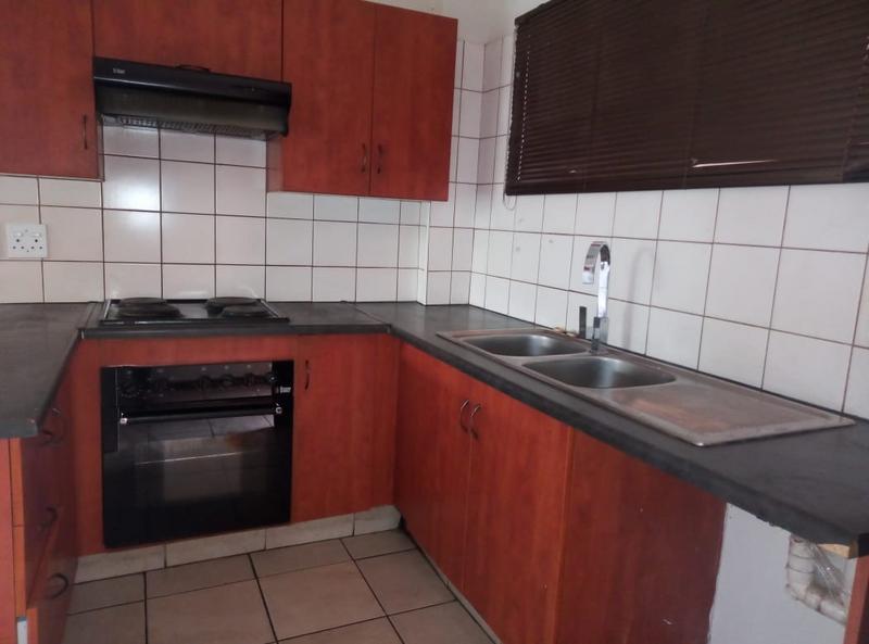 2 Bedroom Property for Sale in Pretoria North Gauteng