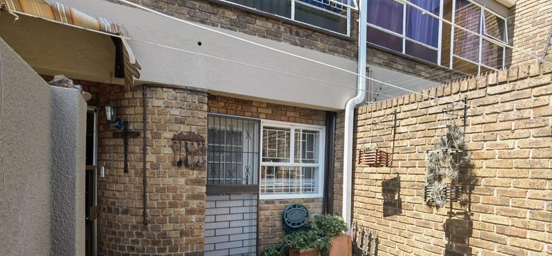 To Let 3 Bedroom Property for Rent in Casseldale Gauteng