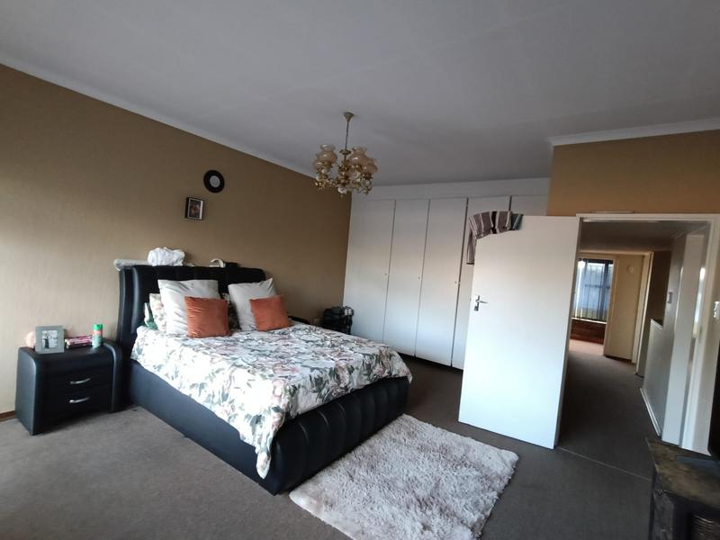 To Let 3 Bedroom Property for Rent in Casseldale Gauteng