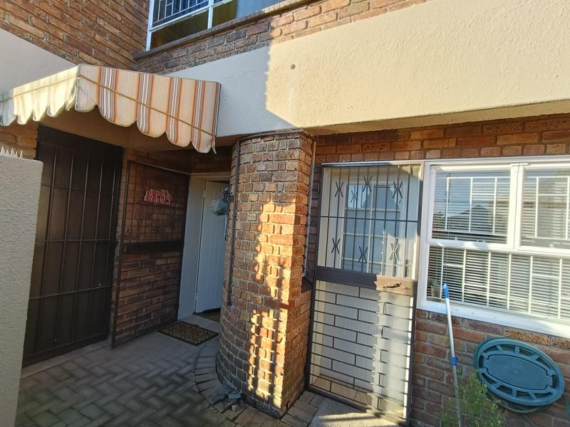 To Let 3 Bedroom Property for Rent in Casseldale Gauteng