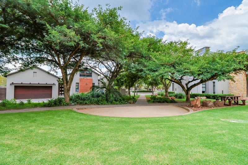 3 Bedroom Property for Sale in Copperleaf Estate Gauteng