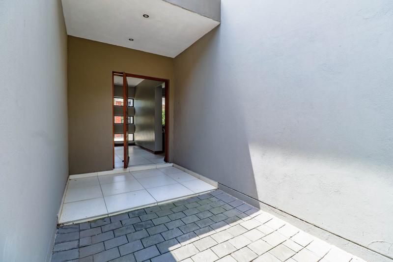 3 Bedroom Property for Sale in Copperleaf Estate Gauteng