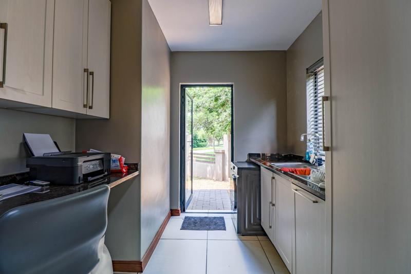 3 Bedroom Property for Sale in Copperleaf Estate Gauteng