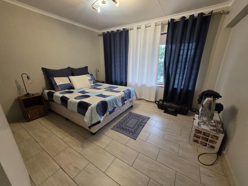 2 Bedroom Property for Sale in Sunninghill Gauteng